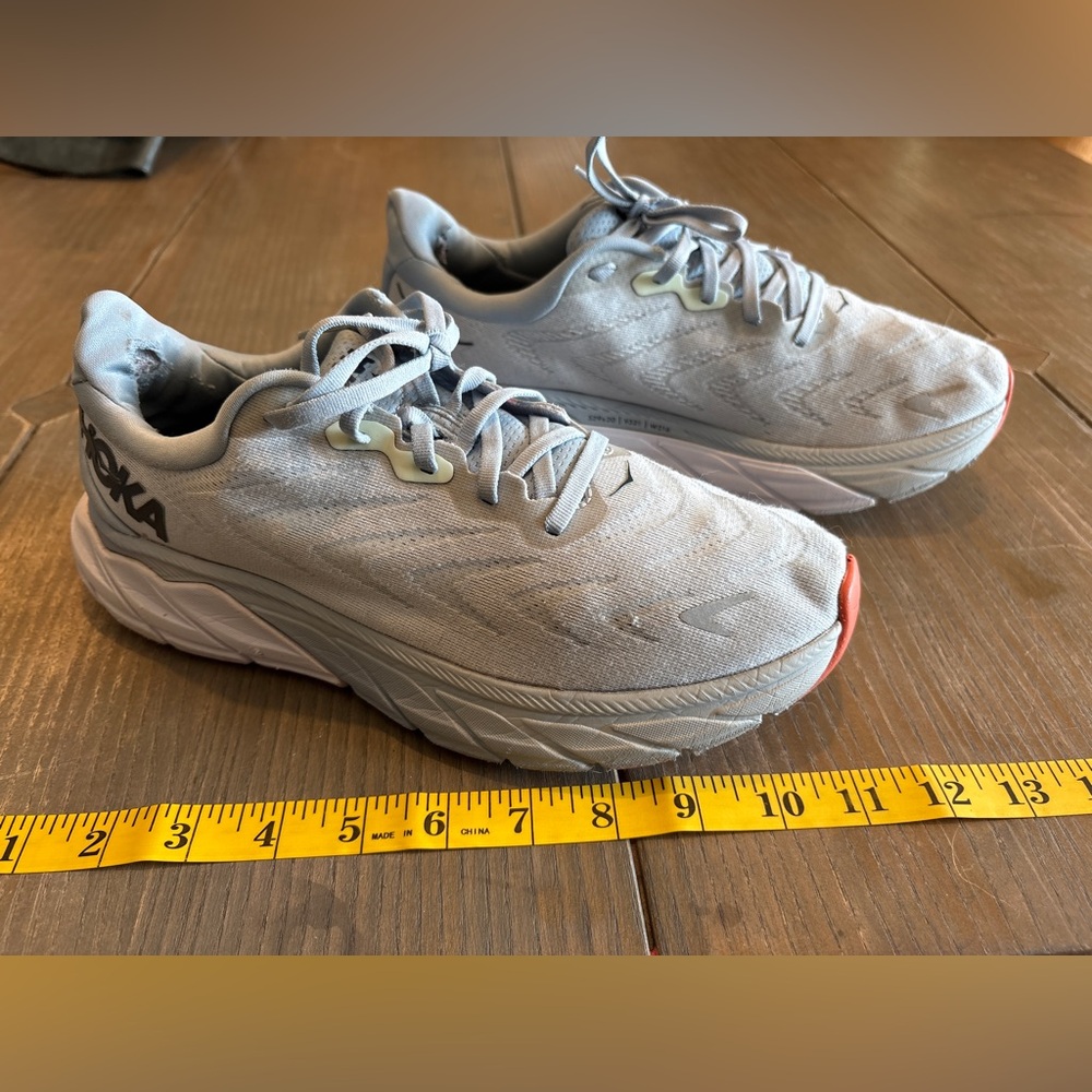 HOKA ARAHI 6 women’s 9.5 running shoes